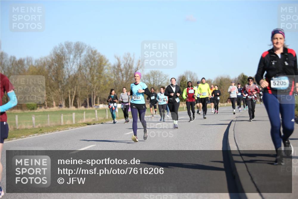 06.04.2025 - 44. Internationalen Wilhelmsburger Insellauf Jannik Wohlers http://msf.ph/oto/7616206 06.04.2025 09:37:16 Laufen 3157, 3655, 5189, 5205 meine-sportfotos.de