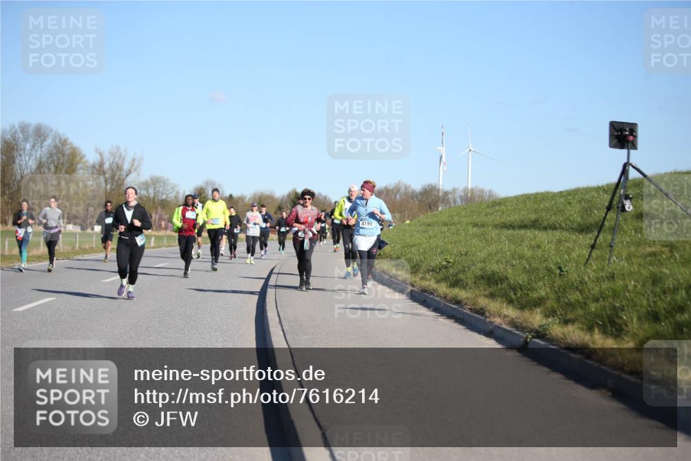 06.04.2025 - 44. Internationalen Wilhelmsburger Insellauf Jannik Wohlers http://msf.ph/oto/7616214 06.04.2025 09:37:20 Laufen 4193 meine-sportfotos.de