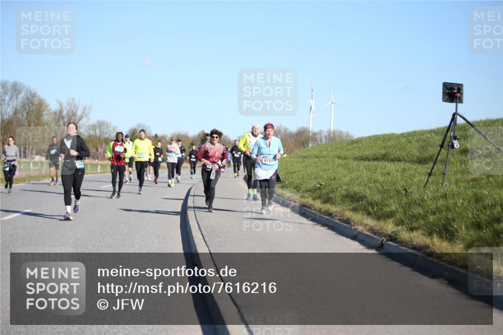 06.04.2025 - 44. Internationalen Wilhelmsburger Insellauf Jannik Wohlers http://msf.ph/oto/7616216 06.04.2025 09:37:20 Laufen 4193 meine-sportfotos.de