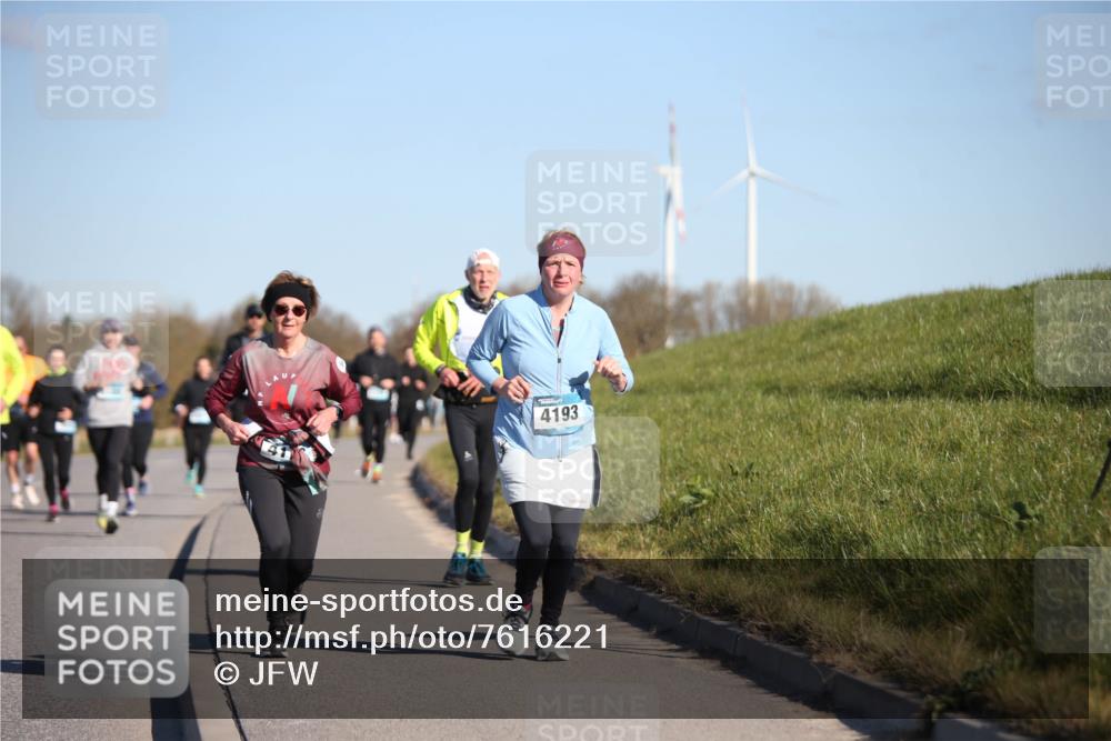06.04.2025 - 44. Internationalen Wilhelmsburger Insellauf Jannik Wohlers http://msf.ph/oto/7616221 06.04.2025 09:37:22 Laufen 4193 meine-sportfotos.de