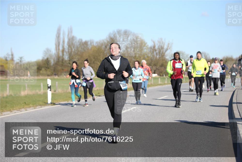 06.04.2025 - 44. Internationalen Wilhelmsburger Insellauf Jannik Wohlers http://msf.ph/oto/7616225 06.04.2025 09:37:23 Laufen 3500, 3508, 5106, 3655 meine-sportfotos.de