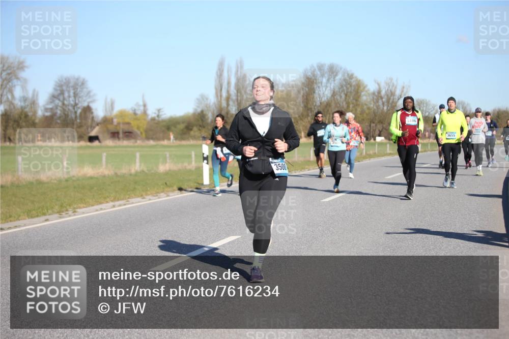 06.04.2025 - 44. Internationalen Wilhelmsburger Insellauf Jannik Wohlers http://msf.ph/oto/7616234 06.04.2025 09:37:24 Laufen 3500, 5106, 3655, 189 meine-sportfotos.de