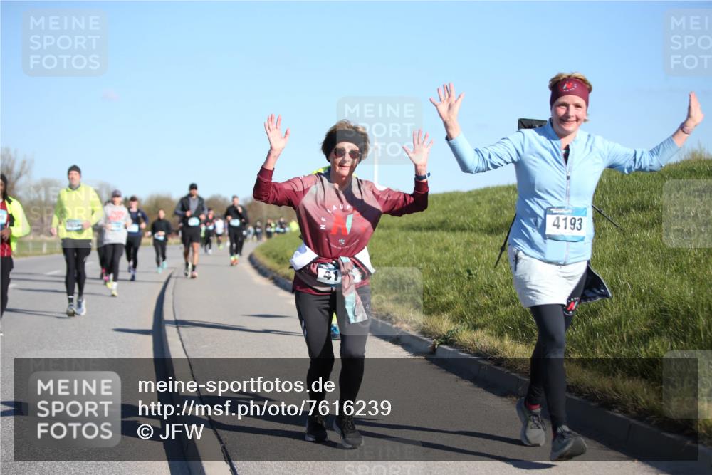 06.04.2025 - 44. Internationalen Wilhelmsburger Insellauf Jannik Wohlers http://msf.ph/oto/7616239 06.04.2025 09:37:25 Laufen 4193 meine-sportfotos.de
