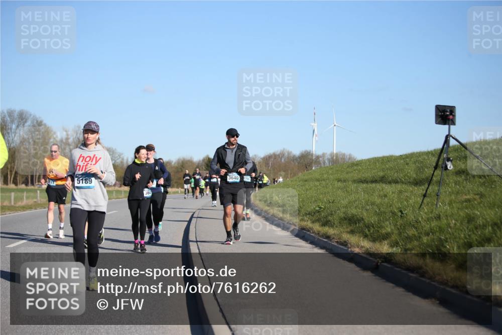 06.04.2025 - 44. Internationalen Wilhelmsburger Insellauf Jannik Wohlers http://msf.ph/oto/7616262 06.04.2025 09:37:29 Laufen 5189, 364, 3640, 766 meine-sportfotos.de