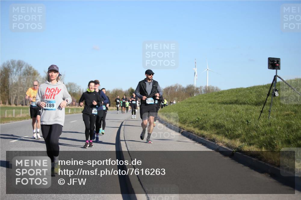 06.04.2025 - 44. Internationalen Wilhelmsburger Insellauf Jannik Wohlers http://msf.ph/oto/7616263 06.04.2025 09:37:30 Laufen 189, 364, 3640 meine-sportfotos.de