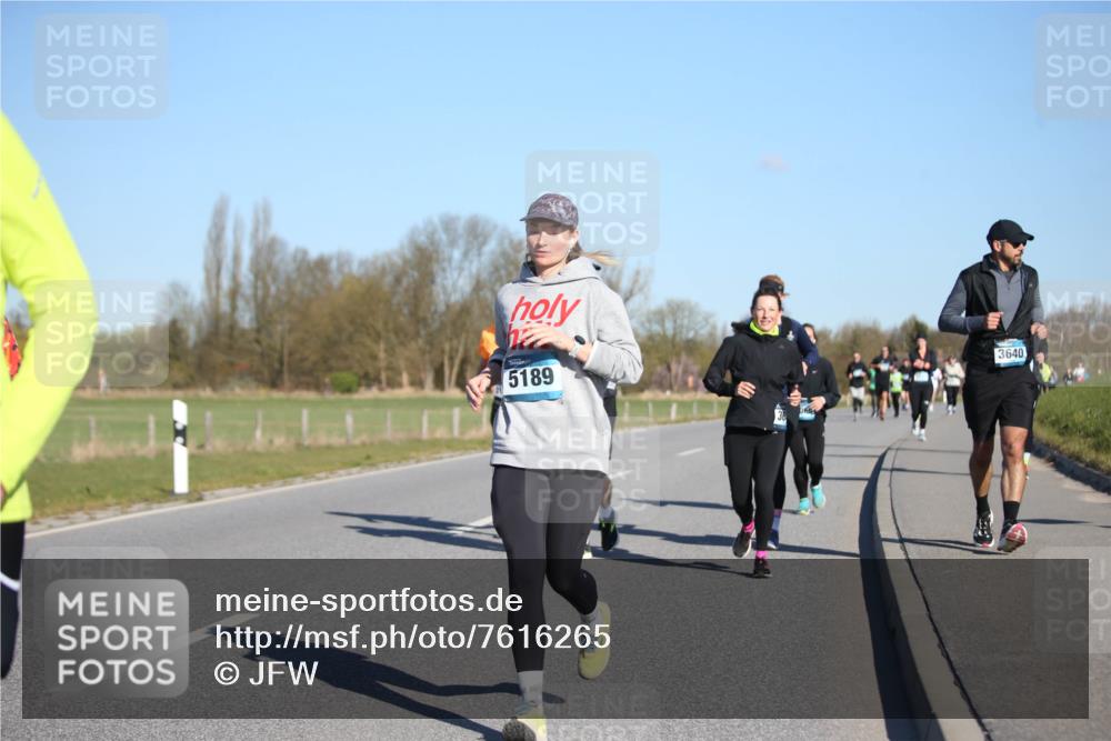 06.04.2025 - 44. Internationalen Wilhelmsburger Insellauf Jannik Wohlers http://msf.ph/oto/7616265 06.04.2025 09:37:30 Laufen 5189, 3640 meine-sportfotos.de