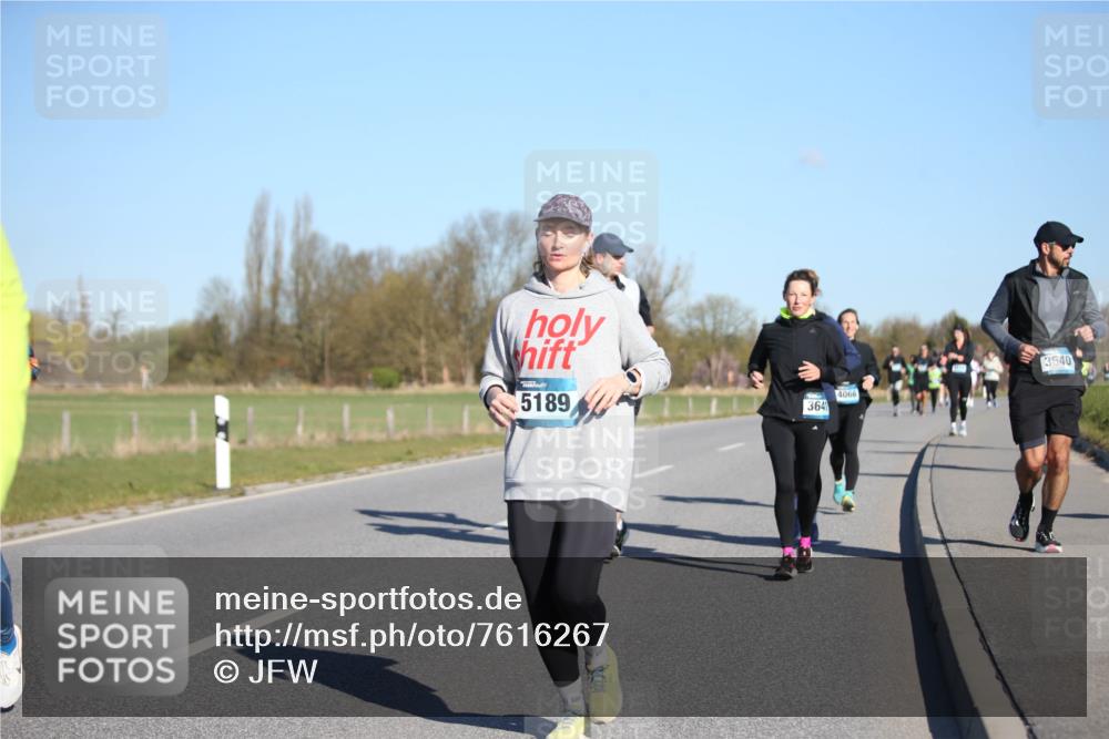 06.04.2025 - 44. Internationalen Wilhelmsburger Insellauf Jannik Wohlers http://msf.ph/oto/7616267 06.04.2025 09:37:30 Laufen 5189, 3641, 4066, 3640 meine-sportfotos.de