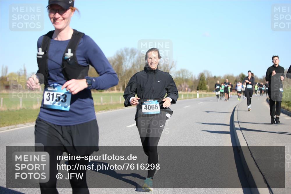 06.04.2025 - 44. Internationalen Wilhelmsburger Insellauf Jannik Wohlers http://msf.ph/oto/7616298 06.04.2025 09:37:34 Laufen 3153, 4066 meine-sportfotos.de