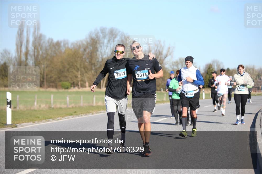 06.04.2025 - 44. Internationalen Wilhelmsburger Insellauf Jannik Wohlers http://msf.ph/oto/7616329 06.04.2025 09:37:48 Laufen 3312, 3311, 18, 4533, 4483 meine-sportfotos.de