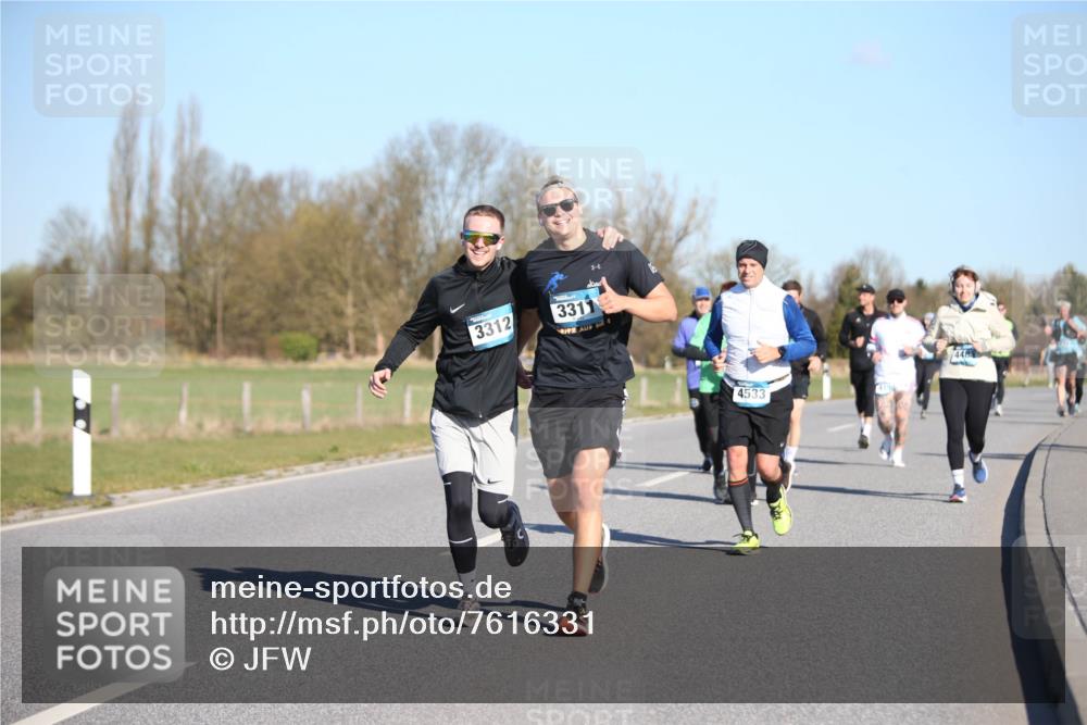 06.04.2025 - 44. Internationalen Wilhelmsburger Insellauf Jannik Wohlers http://msf.ph/oto/7616331 06.04.2025 09:37:48 Laufen 3312, 3311, 17, 448, 4533 meine-sportfotos.de