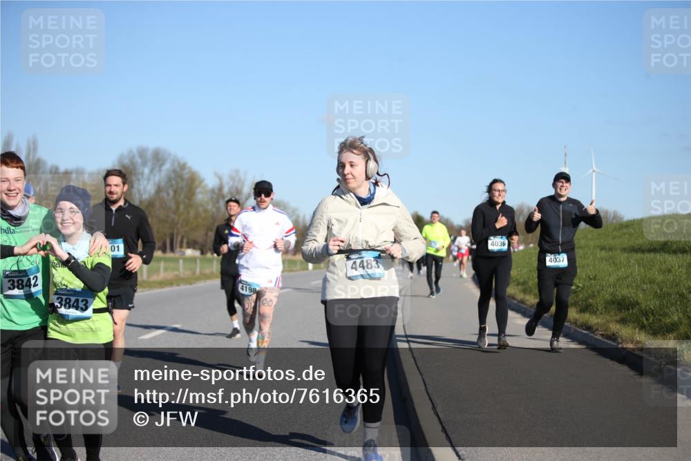06.04.2025 - 44. Internationalen Wilhelmsburger Insellauf Jannik Wohlers http://msf.ph/oto/7616365 06.04.2025 09:37:54 Laufen 3842, 3843, 01, 4198, 4483, 4036, 4037 meine-sportfotos.de