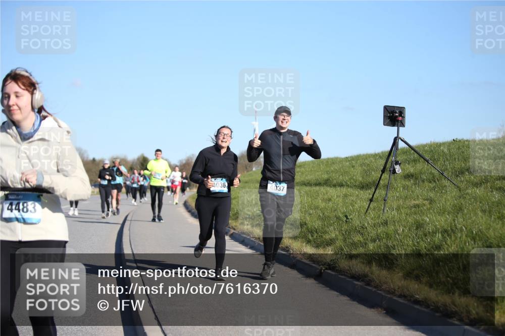 06.04.2025 - 44. Internationalen Wilhelmsburger Insellauf Jannik Wohlers http://msf.ph/oto/7616370 06.04.2025 09:37:55 Laufen 4483, 4036, 4037 meine-sportfotos.de