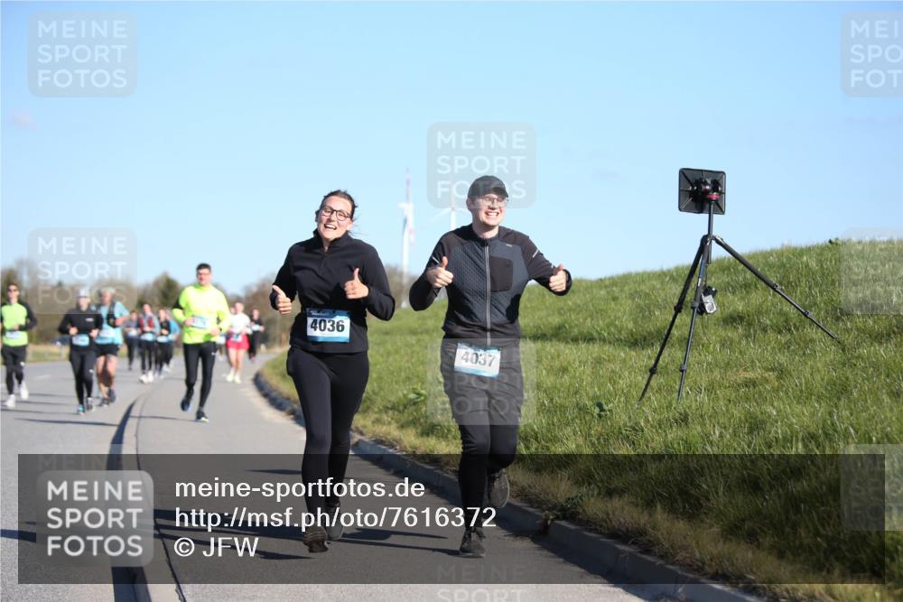 06.04.2025 - 44. Internationalen Wilhelmsburger Insellauf Jannik Wohlers http://msf.ph/oto/7616372 06.04.2025 09:37:55 Laufen 4036, 4037 meine-sportfotos.de