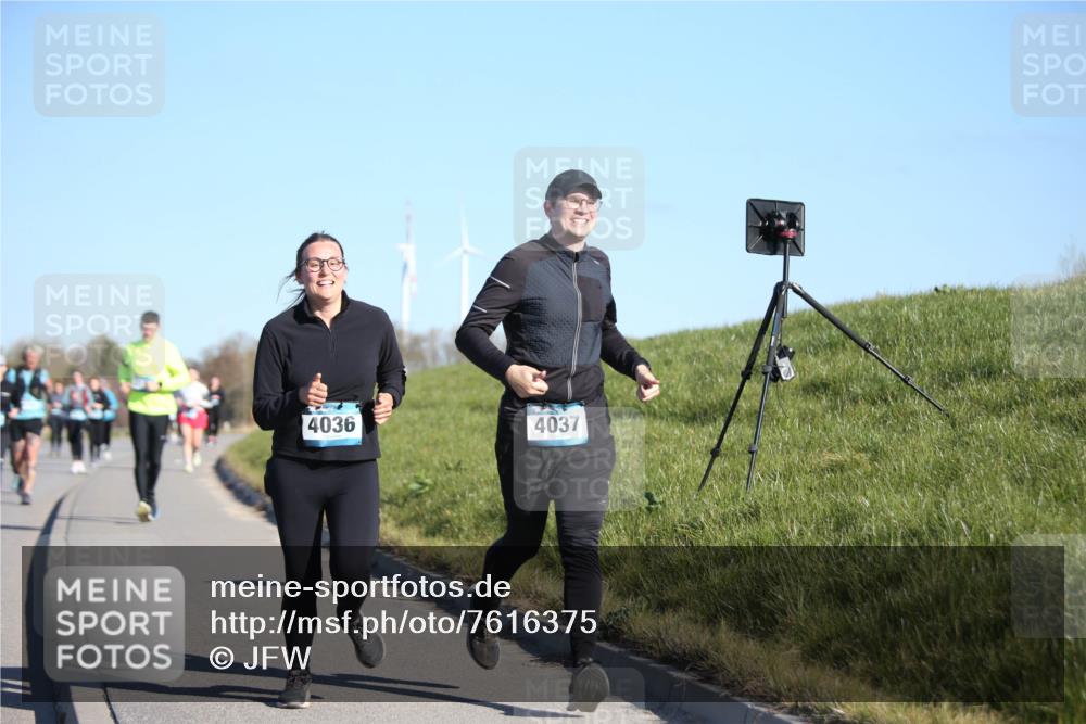 06.04.2025 - 44. Internationalen Wilhelmsburger Insellauf Jannik Wohlers http://msf.ph/oto/7616375 06.04.2025 09:37:55 Laufen 4036, 4037 meine-sportfotos.de