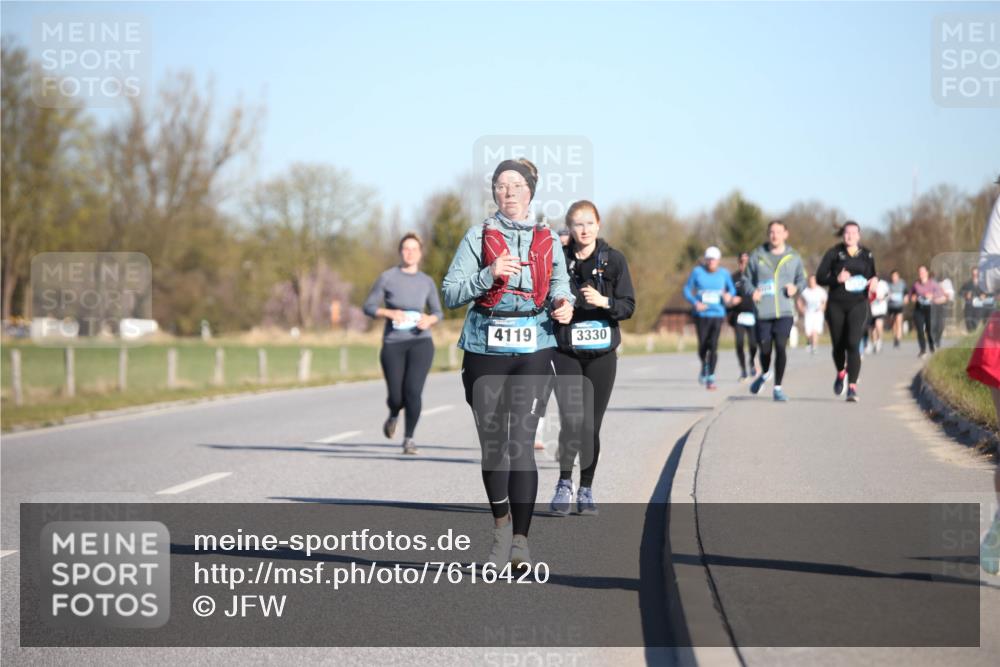 06.04.2025 - 44. Internationalen Wilhelmsburger Insellauf Jannik Wohlers http://msf.ph/oto/7616420 06.04.2025 09:38:07 Laufen 4119, 3330 meine-sportfotos.de