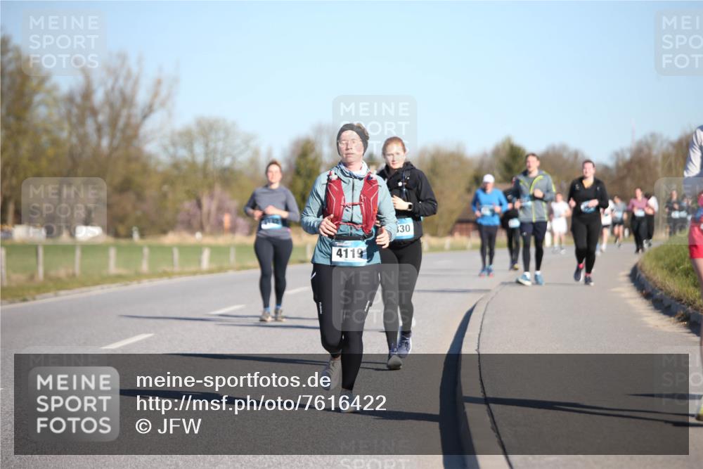 06.04.2025 - 44. Internationalen Wilhelmsburger Insellauf Jannik Wohlers http://msf.ph/oto/7616422 06.04.2025 09:38:08 Laufen 4119, 30 meine-sportfotos.de