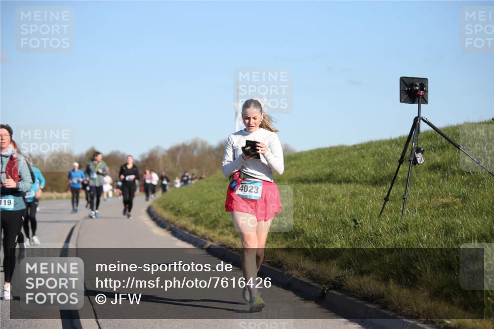 06.04.2025 - 44. Internationalen Wilhelmsburger Insellauf Jannik Wohlers http://msf.ph/oto/7616426 06.04.2025 09:38:09 Laufen 119, 4023 meine-sportfotos.de