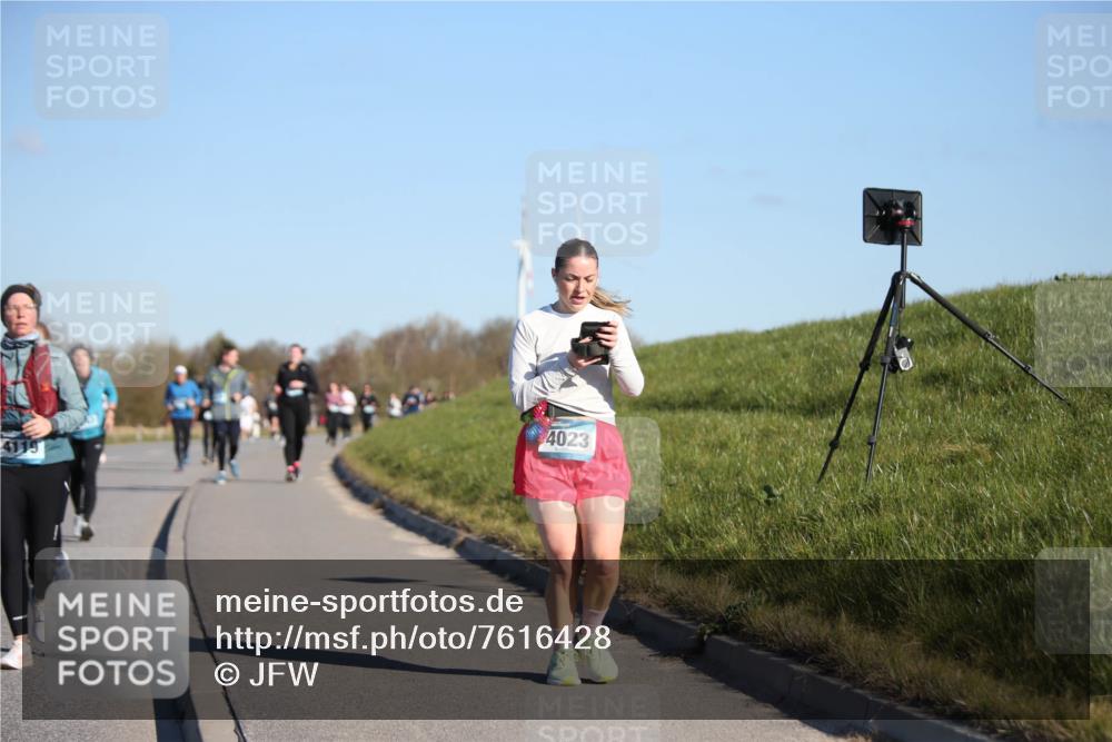 06.04.2025 - 44. Internationalen Wilhelmsburger Insellauf Jannik Wohlers http://msf.ph/oto/7616428 06.04.2025 09:38:09 Laufen 4119, 4023 meine-sportfotos.de