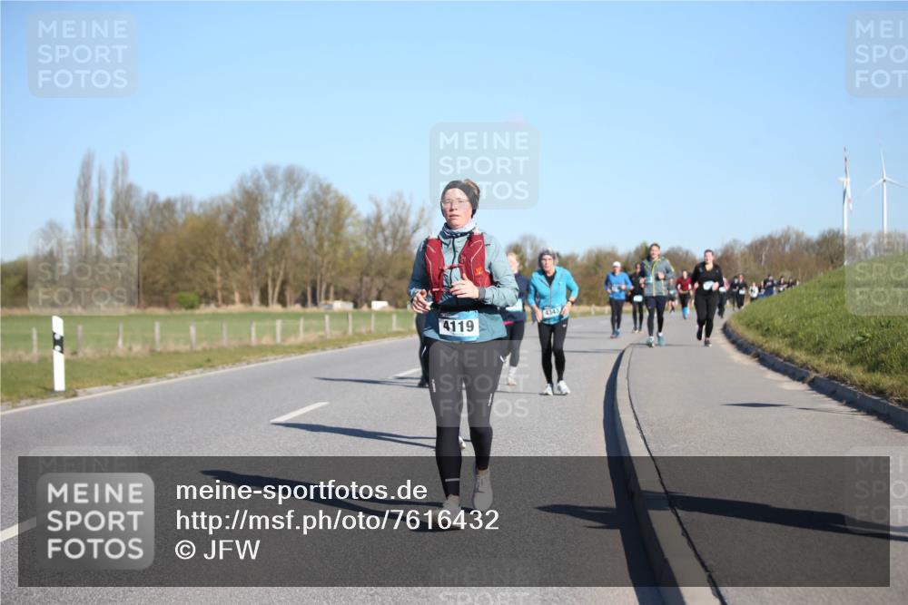 06.04.2025 - 44. Internationalen Wilhelmsburger Insellauf Jannik Wohlers http://msf.ph/oto/7616432 06.04.2025 09:38:11 Laufen 4343, 4119 meine-sportfotos.de