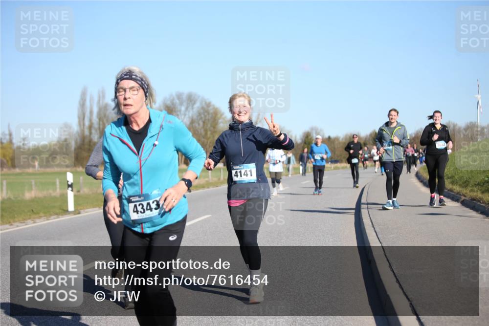 06.04.2025 - 44. Internationalen Wilhelmsburger Insellauf Jannik Wohlers http://msf.ph/oto/7616454 06.04.2025 09:38:16 Laufen 4343, 4141, 3029 meine-sportfotos.de