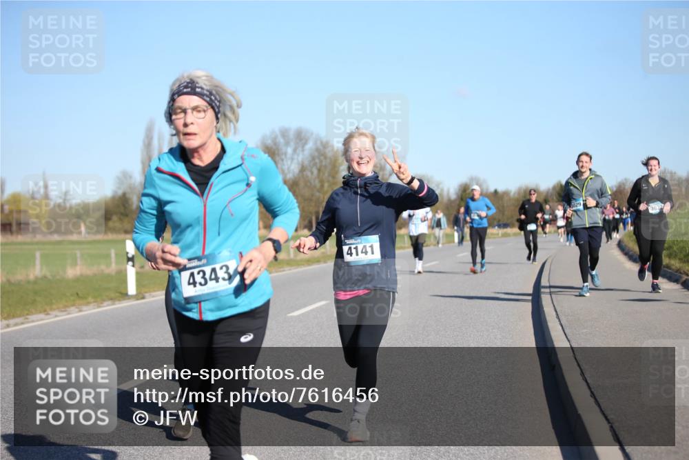 06.04.2025 - 44. Internationalen Wilhelmsburger Insellauf Jannik Wohlers http://msf.ph/oto/7616456 06.04.2025 09:38:17 Laufen 4343, 4141, 3029 meine-sportfotos.de