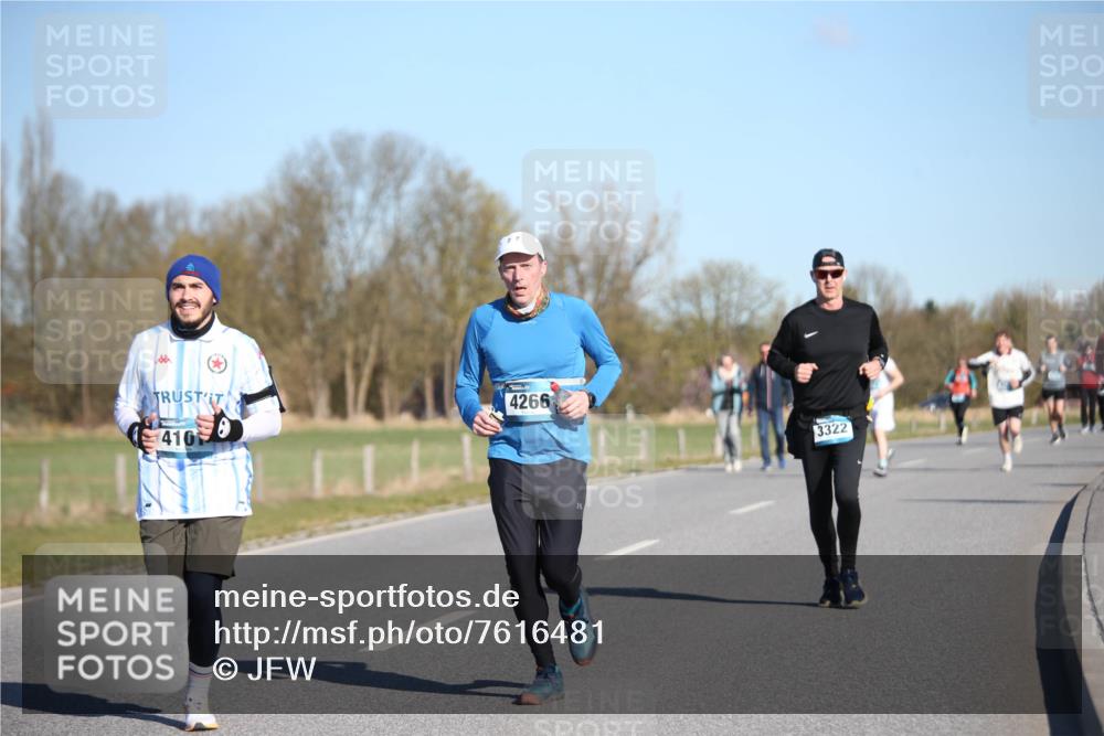 06.04.2025 - 44. Internationalen Wilhelmsburger Insellauf Jannik Wohlers http://msf.ph/oto/7616481 06.04.2025 09:38:22 Laufen 410, 4266, 8, 3322 meine-sportfotos.de