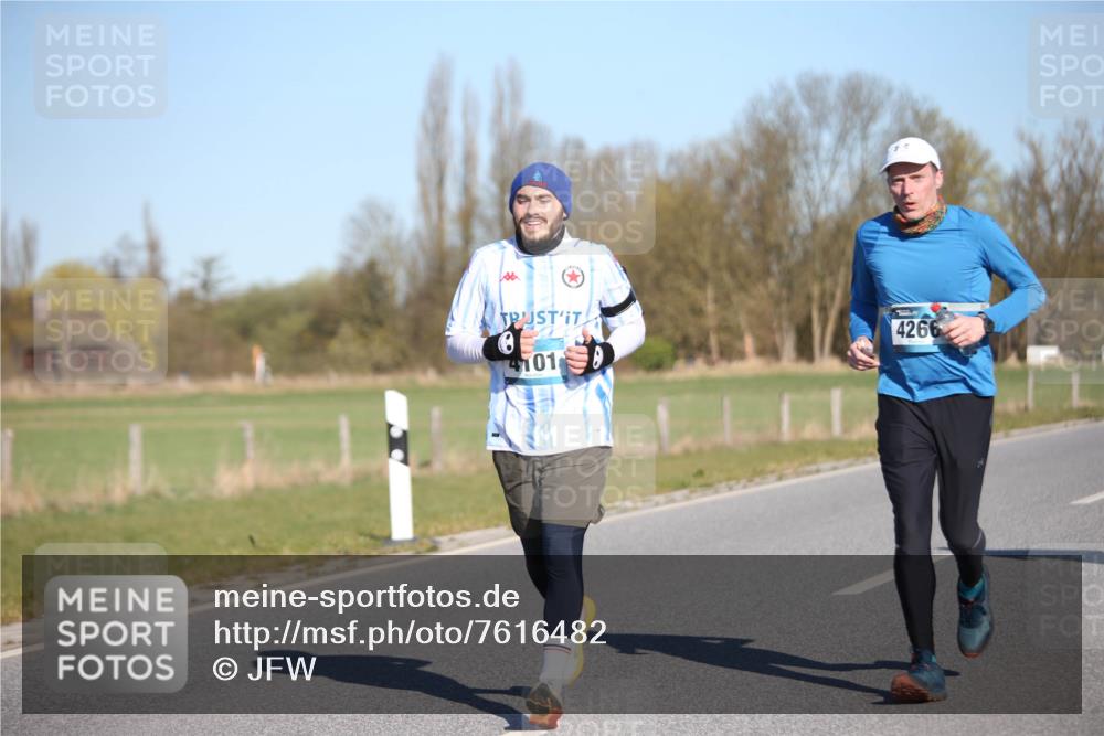06.04.2025 - 44. Internationalen Wilhelmsburger Insellauf Jannik Wohlers http://msf.ph/oto/7616482 06.04.2025 09:38:22 Laufen 41010, 4266 meine-sportfotos.de