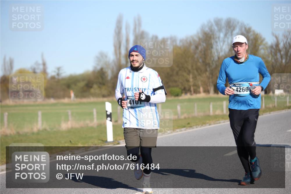 06.04.2025 - 44. Internationalen Wilhelmsburger Insellauf Jannik Wohlers http://msf.ph/oto/7616484 06.04.2025 09:38:23 Laufen 410, 4266 meine-sportfotos.de