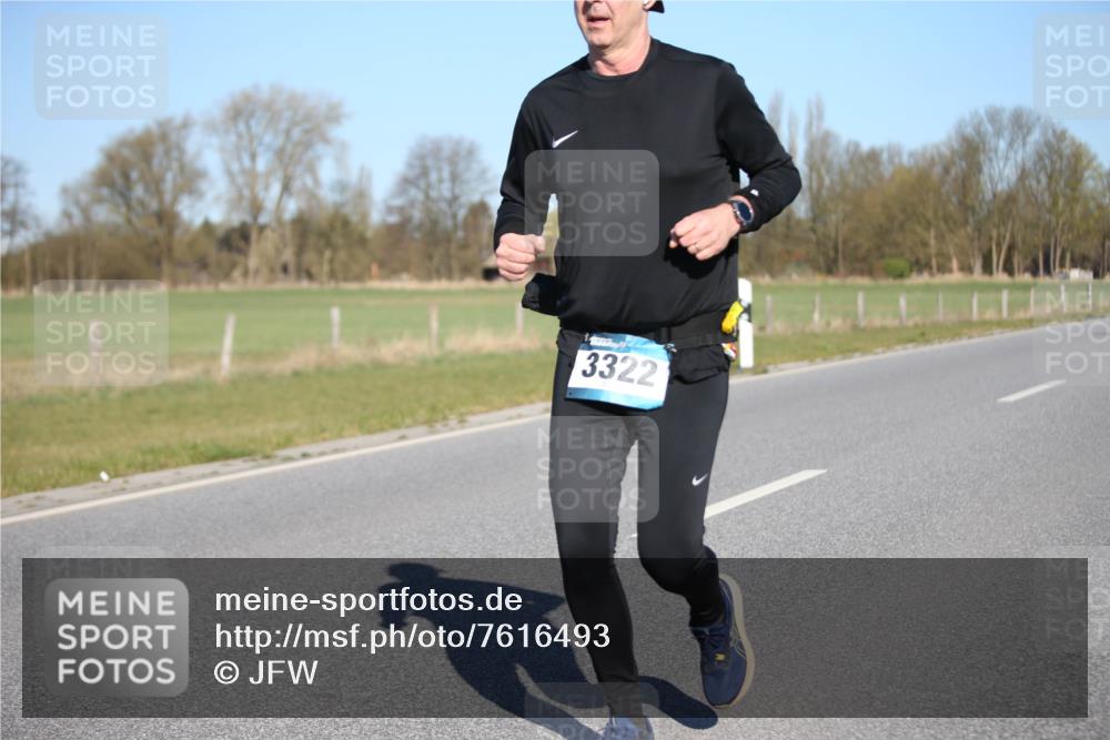 06.04.2025 - 44. Internationalen Wilhelmsburger Insellauf Jannik Wohlers http://msf.ph/oto/7616493 06.04.2025 09:38:27 Laufen 3322 meine-sportfotos.de
