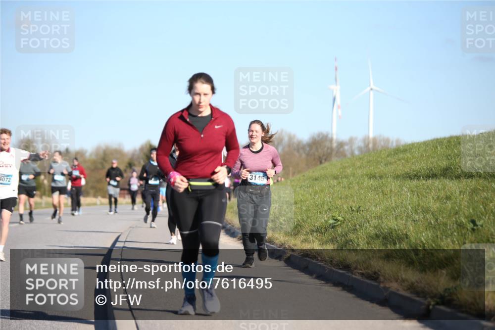 06.04.2025 - 44. Internationalen Wilhelmsburger Insellauf Jannik Wohlers http://msf.ph/oto/7616495 06.04.2025 09:38:30 Laufen 4072, 3145 meine-sportfotos.de