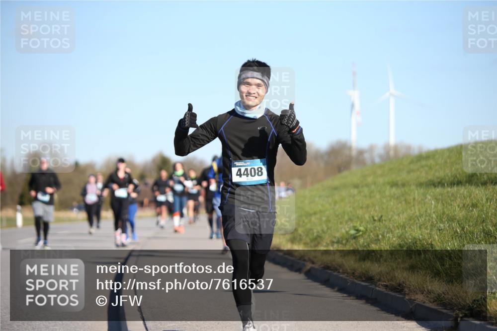 06.04.2025 - 44. Internationalen Wilhelmsburger Insellauf Jannik Wohlers http://msf.ph/oto/7616537 06.04.2025 09:38:38 Laufen 4408 meine-sportfotos.de