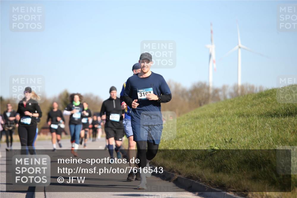 06.04.2025 - 44. Internationalen Wilhelmsburger Insellauf Jannik Wohlers http://msf.ph/oto/7616543 06.04.2025 09:38:41 Laufen 3107 meine-sportfotos.de