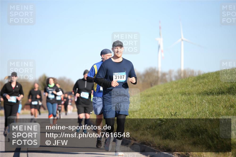 06.04.2025 - 44. Internationalen Wilhelmsburger Insellauf Jannik Wohlers http://msf.ph/oto/7616548 06.04.2025 09:38:42 Laufen 3200, 3107 meine-sportfotos.de