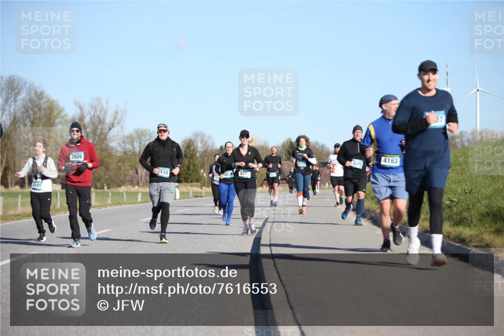 06.04.2025 - 44. Internationalen Wilhelmsburger Insellauf Jannik Wohlers http://msf.ph/oto/7616553 06.04.2025 09:38:43 Laufen 4165, 3926, 4227, 115, 5173, 3200, 4163 meine-sportfotos.de