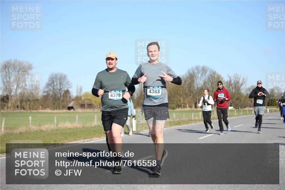 06.04.2025 - 44. Internationalen Wilhelmsburger Insellauf Jannik Wohlers http://msf.ph/oto/7616558 06.04.2025 09:38:44 Laufen 4379, 4383, 4165, 3926, 3115 meine-sportfotos.de
