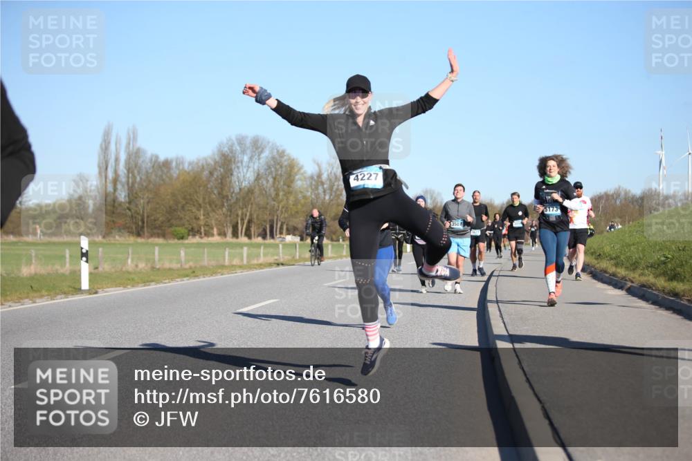 06.04.2025 - 44. Internationalen Wilhelmsburger Insellauf Jannik Wohlers http://msf.ph/oto/7616580 06.04.2025 09:38:49 Laufen 4227, 3507, 5173 meine-sportfotos.de