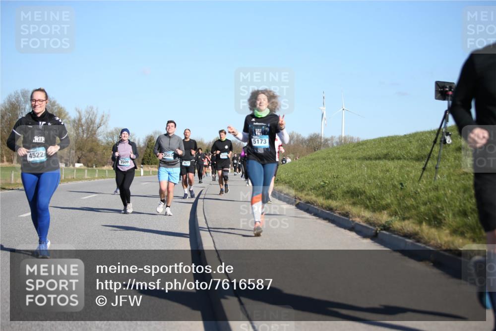 06.04.2025 - 44. Internationalen Wilhelmsburger Insellauf Jannik Wohlers http://msf.ph/oto/7616587 06.04.2025 09:38:50 Laufen 4522, 3509, 3507, 3627, 5173 meine-sportfotos.de