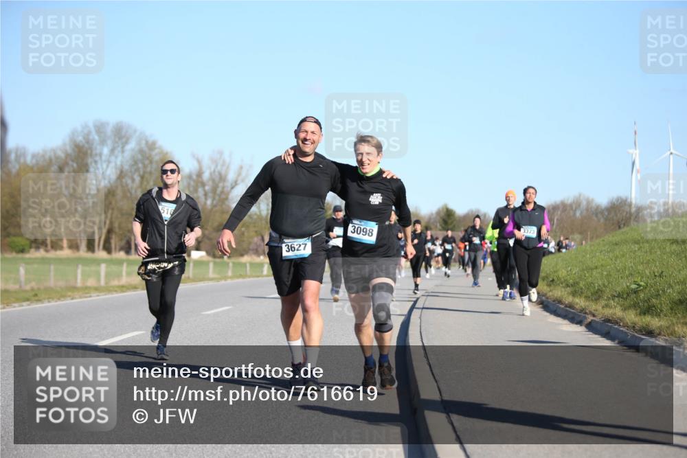 06.04.2025 - 44. Internationalen Wilhelmsburger Insellauf Jannik Wohlers http://msf.ph/oto/7616619 06.04.2025 09:38:55 Laufen 516, 3627, 3098, 3373 meine-sportfotos.de