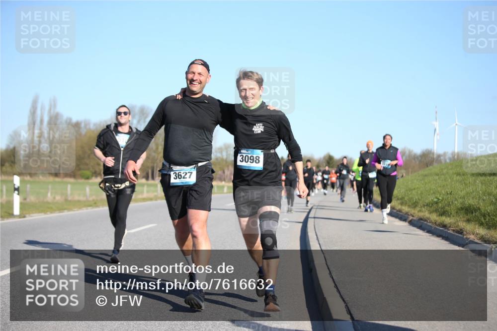06.04.2025 - 44. Internationalen Wilhelmsburger Insellauf Jannik Wohlers http://msf.ph/oto/7616632 06.04.2025 09:38:57 Laufen 3627, 3098 meine-sportfotos.de