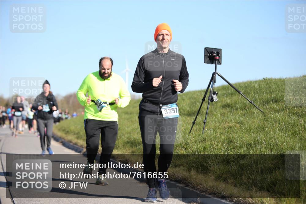 06.04.2025 - 44. Internationalen Wilhelmsburger Insellauf Jannik Wohlers http://msf.ph/oto/7616655 06.04.2025 09:39:03 Laufen 3397 meine-sportfotos.de