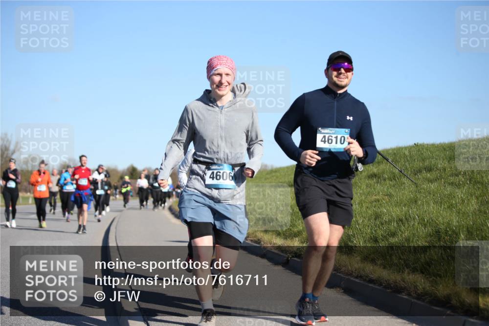 06.04.2025 - 44. Internationalen Wilhelmsburger Insellauf Jannik Wohlers http://msf.ph/oto/7616711 06.04.2025 09:39:16 Laufen 4606, 4610 meine-sportfotos.de