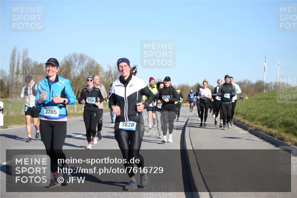 06.04.2025 - 44. Internationalen Wilhelmsburger Insellauf Jannik Wohlers http://msf.ph/oto/7616729 06.04.2025 09:39:24 Laufen 3785, 3236, 3828, 448, 3442, 507 meine-sportfotos.de