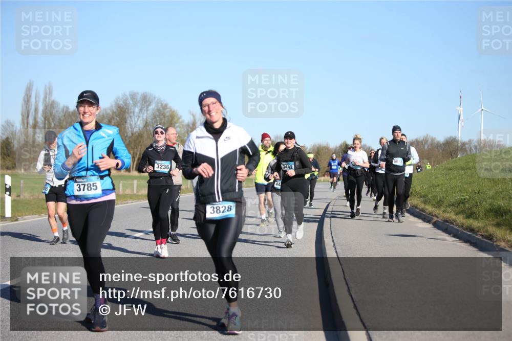 06.04.2025 - 44. Internationalen Wilhelmsburger Insellauf Jannik Wohlers http://msf.ph/oto/7616730 06.04.2025 09:39:24 Laufen 3785, 3236, 3828, 44, 3442, 5072 meine-sportfotos.de