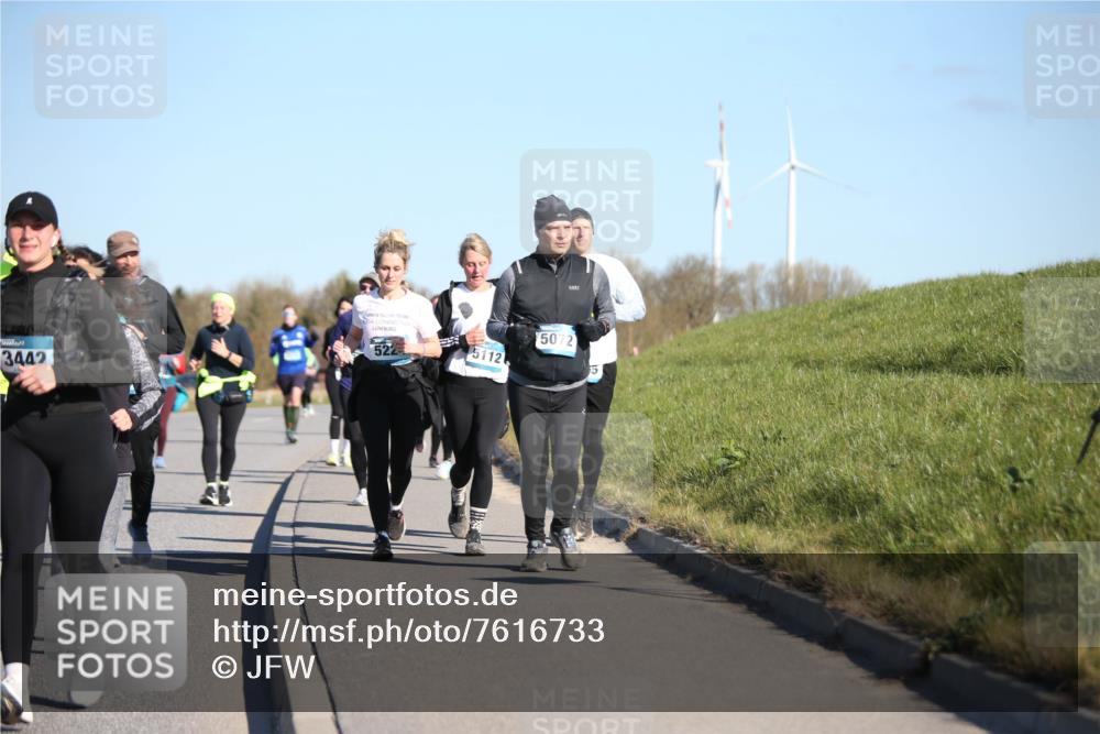 06.04.2025 - 44. Internationalen Wilhelmsburger Insellauf Jannik Wohlers http://msf.ph/oto/7616733 06.04.2025 09:39:26 Laufen 3442, 522, 5112, 5072 meine-sportfotos.de