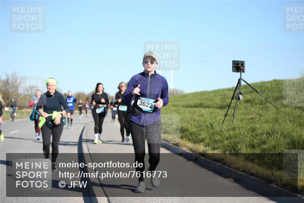 06.04.2025 - 44. Internationalen Wilhelmsburger Insellauf Jannik Wohlers http://msf.ph/oto/7616773 06.04.2025 09:39:32 Laufen 3622 meine-sportfotos.de
