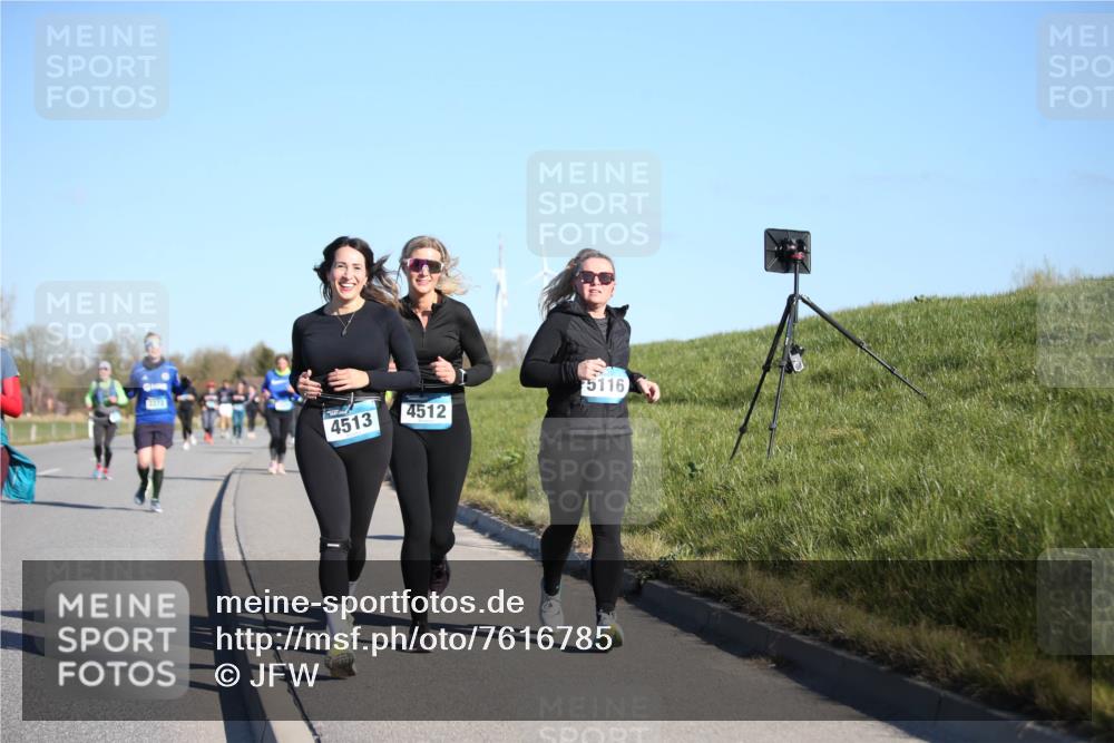 06.04.2025 - 44. Internationalen Wilhelmsburger Insellauf Jannik Wohlers http://msf.ph/oto/7616785 06.04.2025 09:39:35 Laufen 4513, 4512, 5116 meine-sportfotos.de