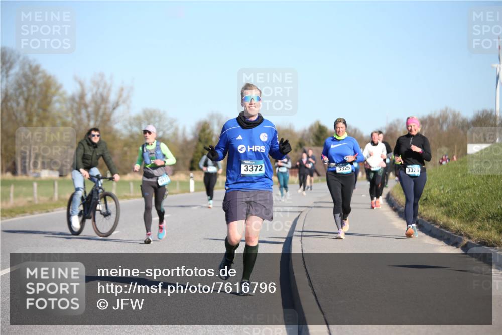 06.04.2025 - 44. Internationalen Wilhelmsburger Insellauf Jannik Wohlers http://msf.ph/oto/7616796 06.04.2025 09:39:38 Laufen 4477, 3372, 3325, 3326 meine-sportfotos.de