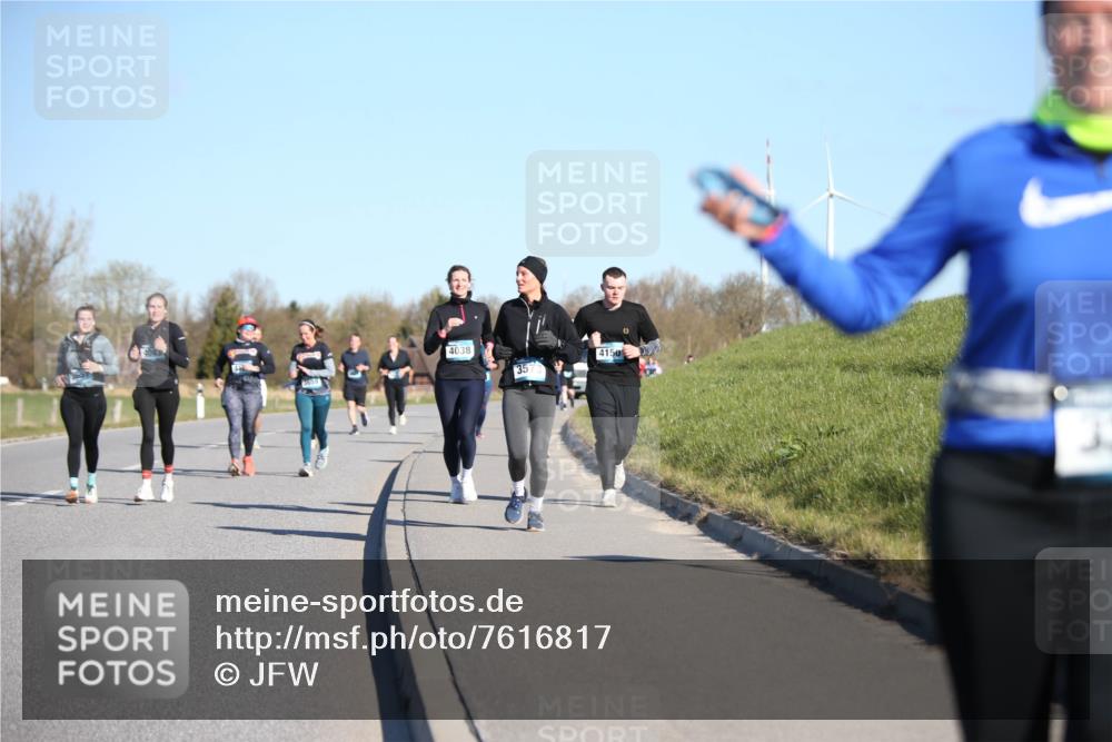 06.04.2025 - 44. Internationalen Wilhelmsburger Insellauf Jannik Wohlers http://msf.ph/oto/7616817 06.04.2025 09:39:45 Laufen 4038, 4150, 35 meine-sportfotos.de