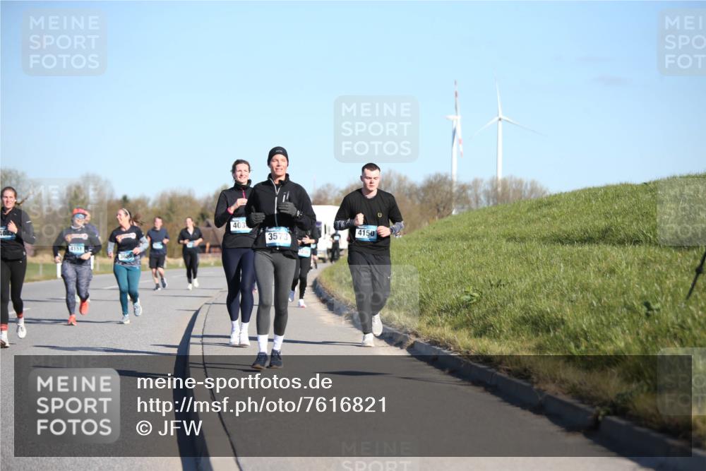 06.04.2025 - 44. Internationalen Wilhelmsburger Insellauf Jannik Wohlers http://msf.ph/oto/7616821 06.04.2025 09:39:46 Laufen 4085, 4151, 403, 4150, 3573 meine-sportfotos.de