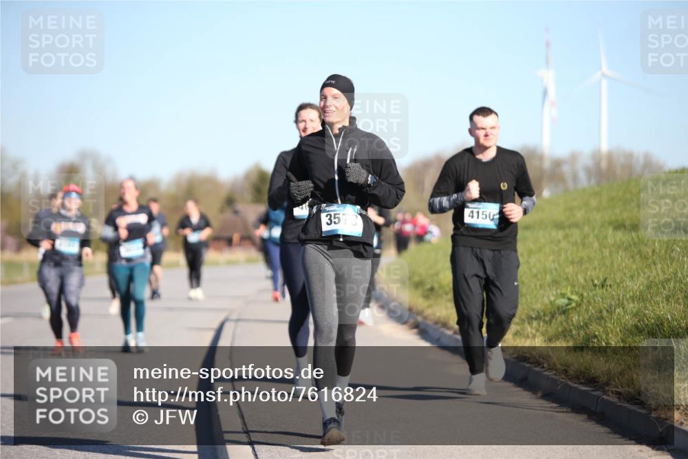 06.04.2025 - 44. Internationalen Wilhelmsburger Insellauf Jannik Wohlers http://msf.ph/oto/7616824 06.04.2025 09:39:47 Laufen 4150, 3573 meine-sportfotos.de